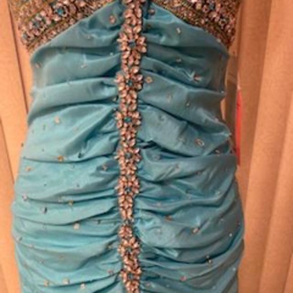 *FINAL PRICE* Stylish Turquoise Taffeta Halter Formal Prom Gown Size 6 - Picture 9 of 15